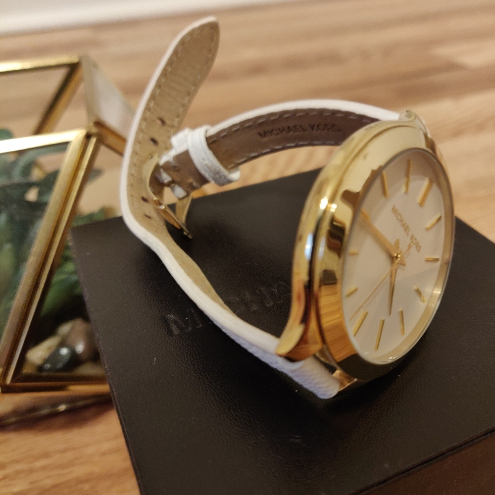 Michael kors watch - Picture 4 of 7